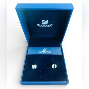 Swarovski crystal pavé stud earrings New